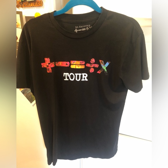 Ed Sheeran 2023 Concert shirt size womens medium - Picture 1 of 3